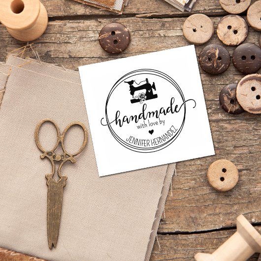 Moderne naaimachine handgemaakt met liefde rubberstempel