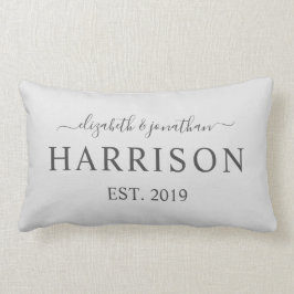 Moderne naam en jaar gevestigd lichtgrijs kussen