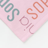 Moderne naam Graffiti Pink Names Pattern Typografi Fleece Deken (Hoek)