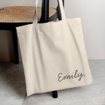 Moderne naam | Minimalistisch stijlvol trendy mono Tote Bag<br><div class="desc">Eenvoudige,  stijlvolle & trendy canvas tas in een modern handgeschreven lettertype in een Scandinavische 'scandi' minimalistische designstijl. Dit product kan gemakkelijk worden gepersonaliseerd met jouw naam of de naam van een geliefde voor het perfecte cadeau voor een verjaardagsfeestje,  kippenfeest,  bruiloft,  kerst en nog veel meer!</div>