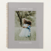 Moderne Naam Monogram Foto 2022 Planner (Voorkant)