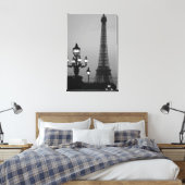 Moderne Nacht in Parijs Stretched Canvas Print (Insitu (Slaapkamer))
