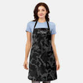 Moderne nachtzwarte Camouflage Camopatroon Schort (Gedragen)