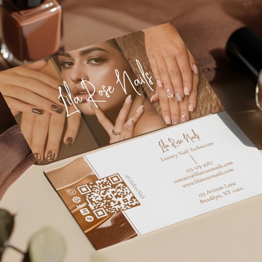 Moderne nagel manicure technicus foto collage visitekaartje