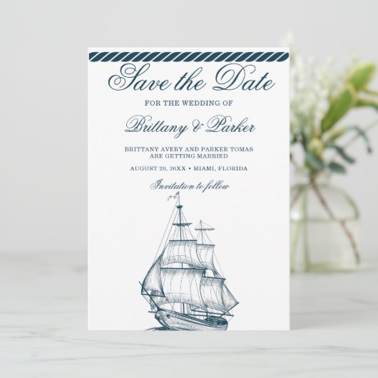 Moderne nautische bruiloft wit en blauw save the date (Staand voorkant)