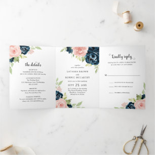 Moderne Navy Blau Blush Roze Bloemige Elegante Tro Drieluik Uitnodiging