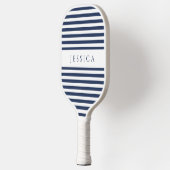 Moderne Navy Blauwe Gestreepte Aangepaste Naam Pickleball Paddle (Links)