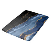 Moderne Navy Blauwe Gouden Marmer Glitter Monogram Badmat (Gekanteld)