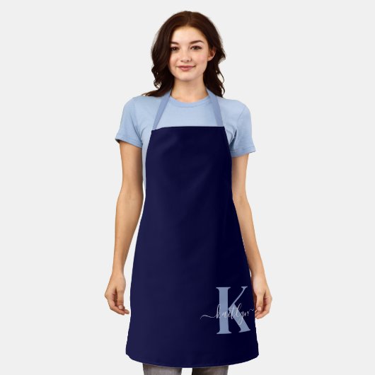 Moderne Navy Blauwe Script Monogram Schort (Gedragen)