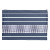 Moderne Navy Blauwe Witte Strepen Chevron Patroon Kussensloop (Achterkant)