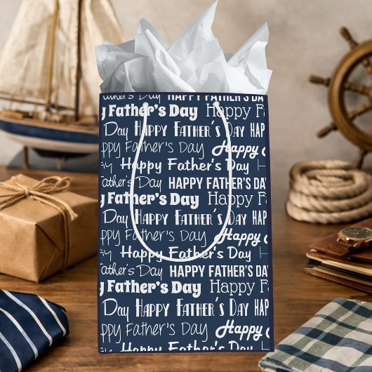 Moderne Navy Blauwe Witte Typografie Vaderdag Medium Cadeauzakje