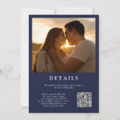 Moderne Navy Blue Bloem Foto QR Code Trouwen Kaart (Achterkant)