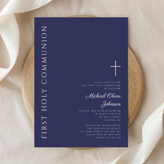 Moderne Navy Blue Kruis Eerste Communie Kaart