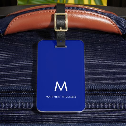 Moderne Navy Blue Minimalistische Monogram Aangepa Bagagelabel (Voorkant Insitu 2)