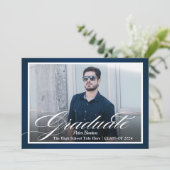 Moderne Navy Blue Silver Script Photo Afstudeerder Kaart (Staand voorkant)