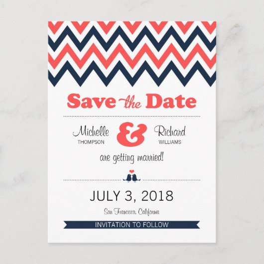 Moderne Navy Coral Chevron Lovebirds Save the Date Aankondigingskaart (Voorkant)