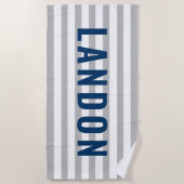 Moderne Navy Grijze Streep Monogram Naam Strandlaken (Voorkant)