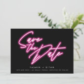 Moderne Neon Roze Script Zwarte Huwelijk Save The Date (Staand voorkant)