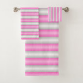 Moderne Neon Roze Strepen met 3D-effect Bad Handdoek (Insitu)