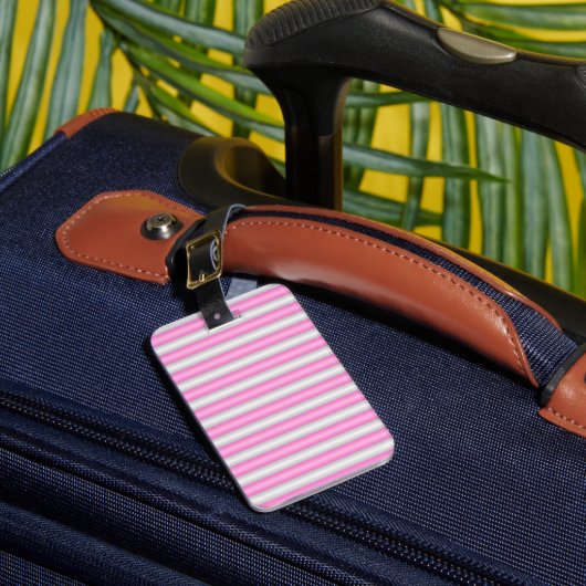 Moderne Neon Roze Strepen met 3D-effect Bagagelabel (Voorkant Insitu 1)
