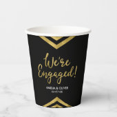 Moderne Nep Gouden Chevron We're Engaged Verloving Papieren Bekers (Voorkant)