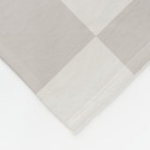 Moderne Neutrale Grijze Geruite Monogram Fleece Deken (Hoek)