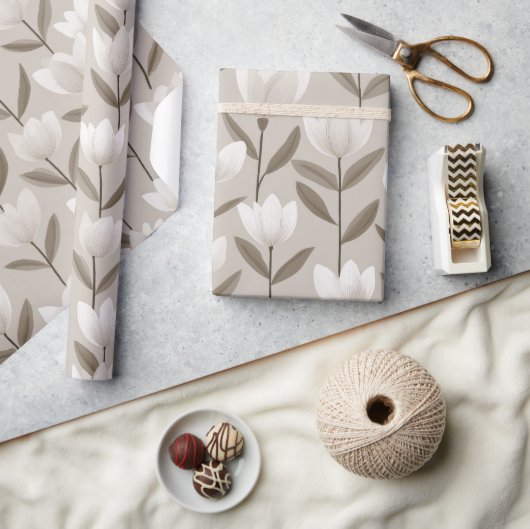 Moderne Neutrale Tulp Ivoor Bloemmotief Cadeaupapier (Crafts)