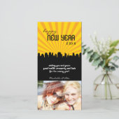 MODERNE NIEUWJAAR FOTOCARD :: stadsgezicht P1 Feestdagenkaart (Staand voorkant)