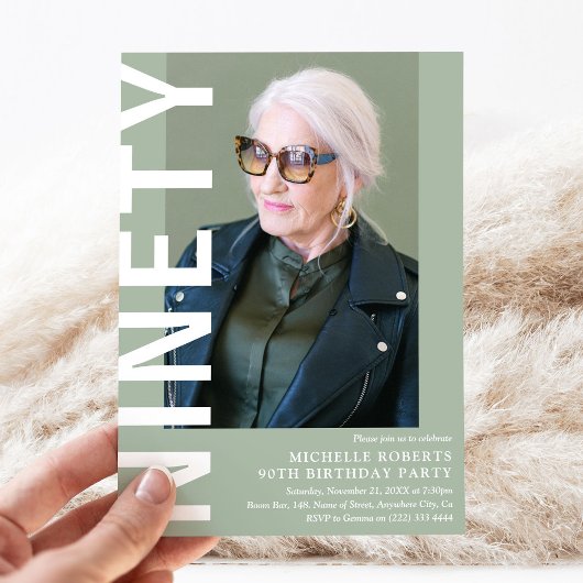 Moderne NINETY Foto 90th Birthday Party Invitation Kaart