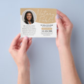Moderne Notaris Openbare Foto QR Code Goud Zakelij Flyer (Hand)