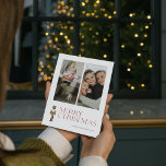 Moderne Notenkraker Merry Typografie 2 Foto Feestdagenkaart<br><div class="desc">Het is weer die tijd van het jaar - Kersttijd! Zoek niet verder dan deze moderne en trendy kerstkaart om de vreugde en boodschap van liefde van je familie te delen. De feestelijke typografie in de Bourgogne valt op de kaart en wordt geaccentueerd door een waterverf notenkraker, waardoor twee van...</div>