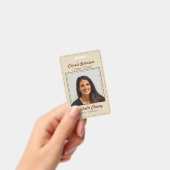 Moderne Off-Wit Gestikte Leren Foto Werknemer Badge (Handheld)