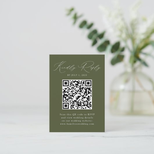 Moderne Olijfgroene QR Code RSVP Informatiekaartje (Staand voorkant)