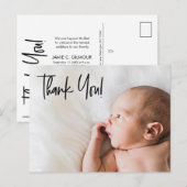 Moderne omarming: Elegante babyfoto geboorteaankon Aankondigingskaart (Voorkant / Achterkant)