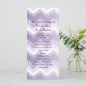 Moderne Ombre paarse Chevron huwelijksprogramma's Programmakaart (Staand voorkant)