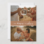 Moderne 'One More to Adore' zwangerschapsfoto Aankondiging (Voorkant)