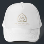 Moderne onroerend goed promotionele makelaar Logo Trucker Pet<br><div class="desc">Verhoog uw onroerend goed merk met Premium promotionele artikelen! Zorg ervoor dat uw klanten jouw naam nooit vergeten met gepersonaliseerde Trucker Hat. Perfect voor het noteren van eigendomsgegevens en contactgegevens, deze notitieblokken houden u op de hoogte van geest. Maak een statement van professionaliteit met custom-branded items. Maak indruk op klanten...</div>