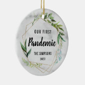 Moderne Onze Eerste Pandemie Koppel Foto Keramisch Ornament (Rechts)