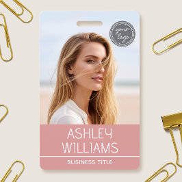 Moderne op maat gemaakte kleur logo werknemer roze badge