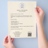 Moderne op maat gemaakte logo professionele zakeli flyer (Hand)