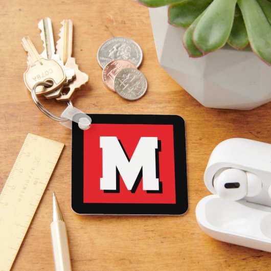 Moderne op maat gemaakte naam initiële monogram me sleutelhanger (Bureau)
