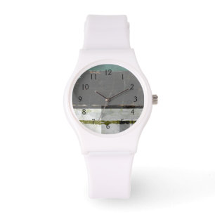 Moderne opmaak met geordende letters horloge