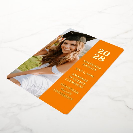 Moderne Oranje aankondiging Afstuderen foto (Gedraaid)