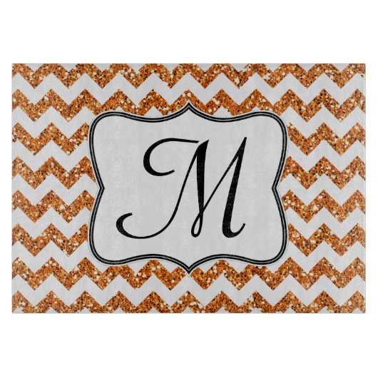 Moderne Oranje Chevron Monogram Glassnijplank Snijplank (Voorkant)