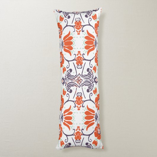 Moderne Oranje monogram en Paarse  bloemen Lichaamskussen (Achterkant (Verticaal))