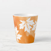 Moderne oranje waterverf en witte esdoornbladeren latte mok (Voorkant)