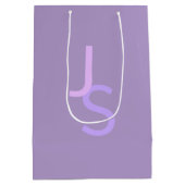 Moderne Overlappende Monogram Beginletters | Paars Medium Cadeauzakje (Achterkant)