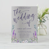 Moderne Paarse Bloem- en Zilveren Metallic Bruilof Kaart (Staand voorkant)