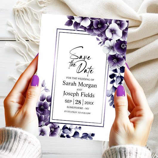 Moderne Paarse Bloemen Bewaar de Datum Kaart