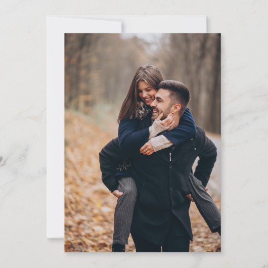 Moderne Paarse Bloemen Fotobruiloft Save the Date Aankondiging (Achterkant)